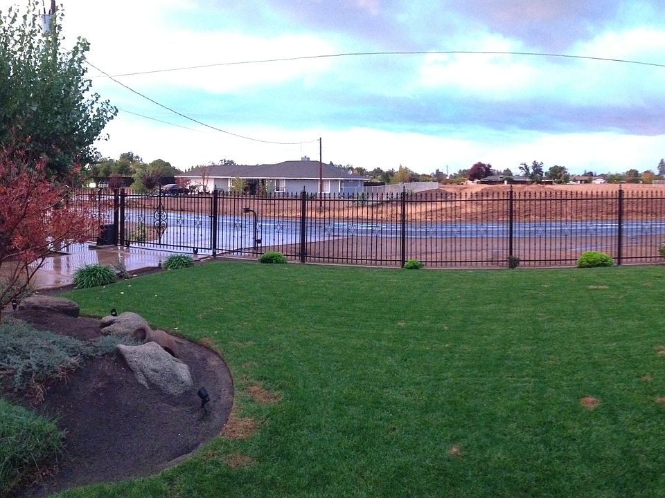 2nd image of 24896 Brook Dr