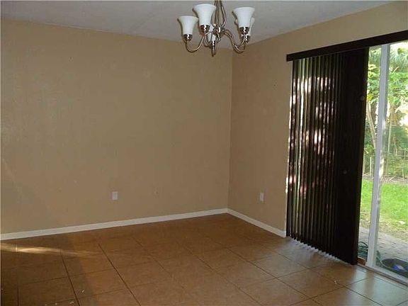 4th image of 2620 SW 83rd Ave #108