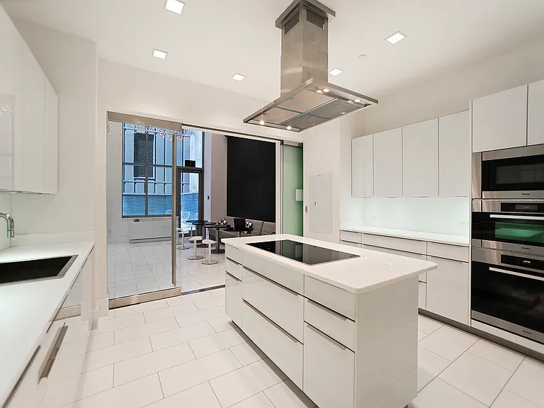 113 Nassau St #30B — Photo 19