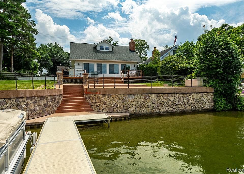 6684 Hatchery Rd, Waterford, MI 48327 MLS 20240048837 Zillow