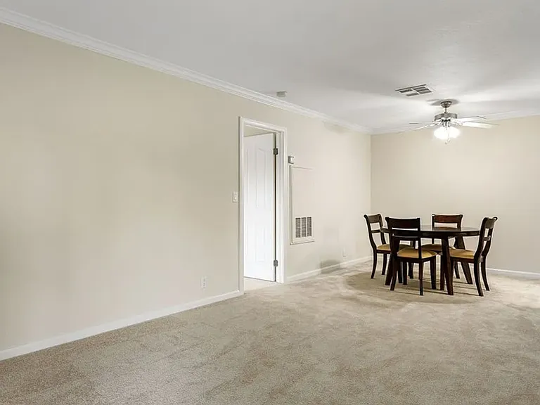 25601 Indian Hill Ln #B — Photo 11