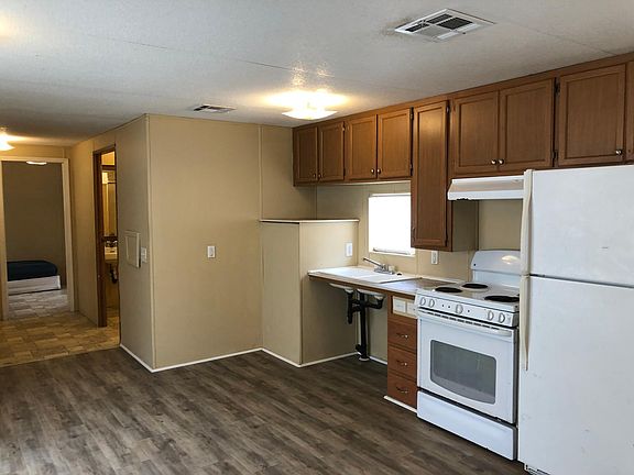 3rd image of 2900 E Burton St #20