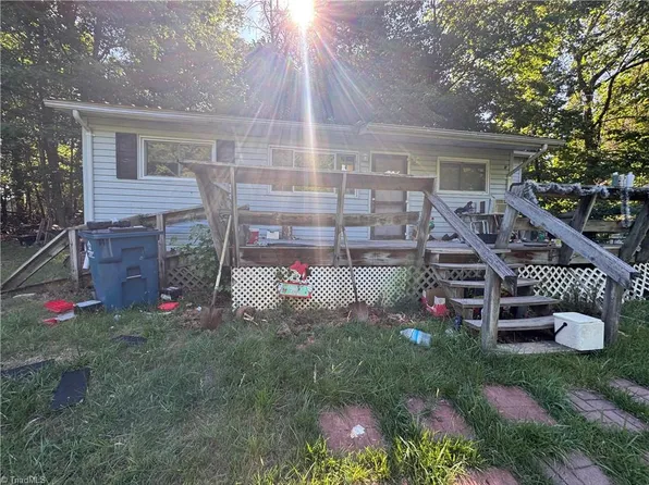 7410 Seldon Rd, Summerfield, NC 27358