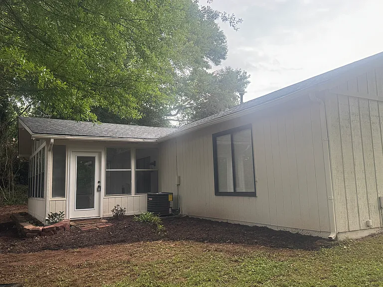 1050 Parkwest Ct — Photo 29
