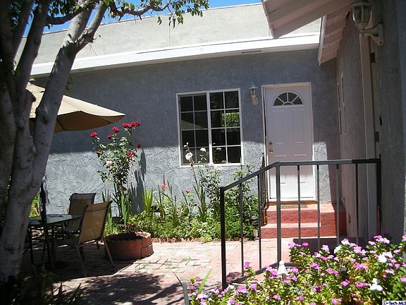 3rd image of 6017 Whitsett Ave