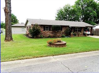 302 Charmont Dr, Charleston, AR 72933