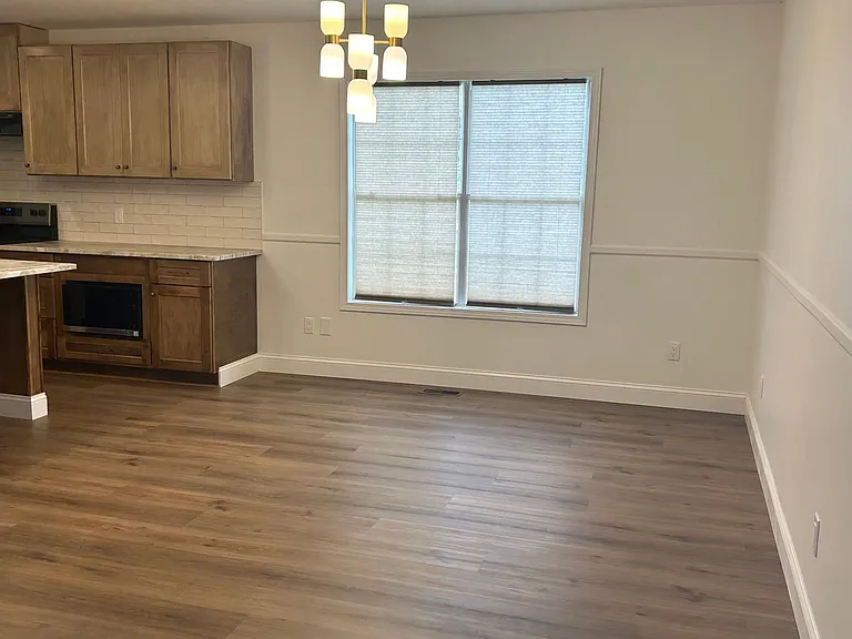 18 Warren Ct — Photo 8