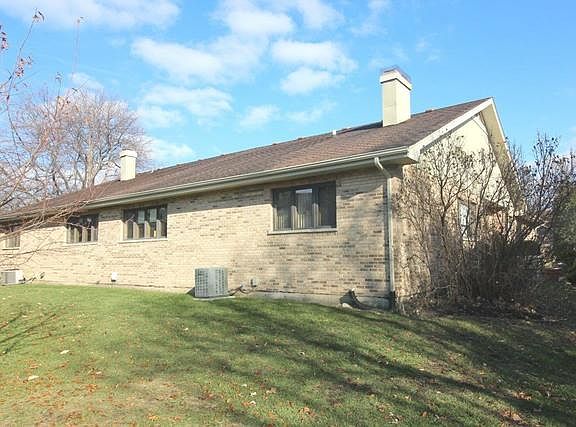 3rd image of 126 Villa Way