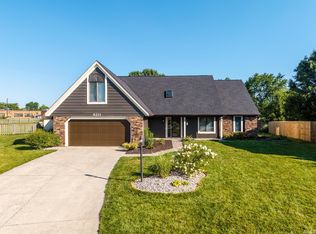 8211 Fawncrest Pl, Fort Wayne, IN 46835