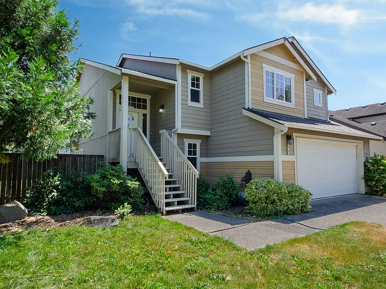 199 Goldmyer Dr — Photo 1