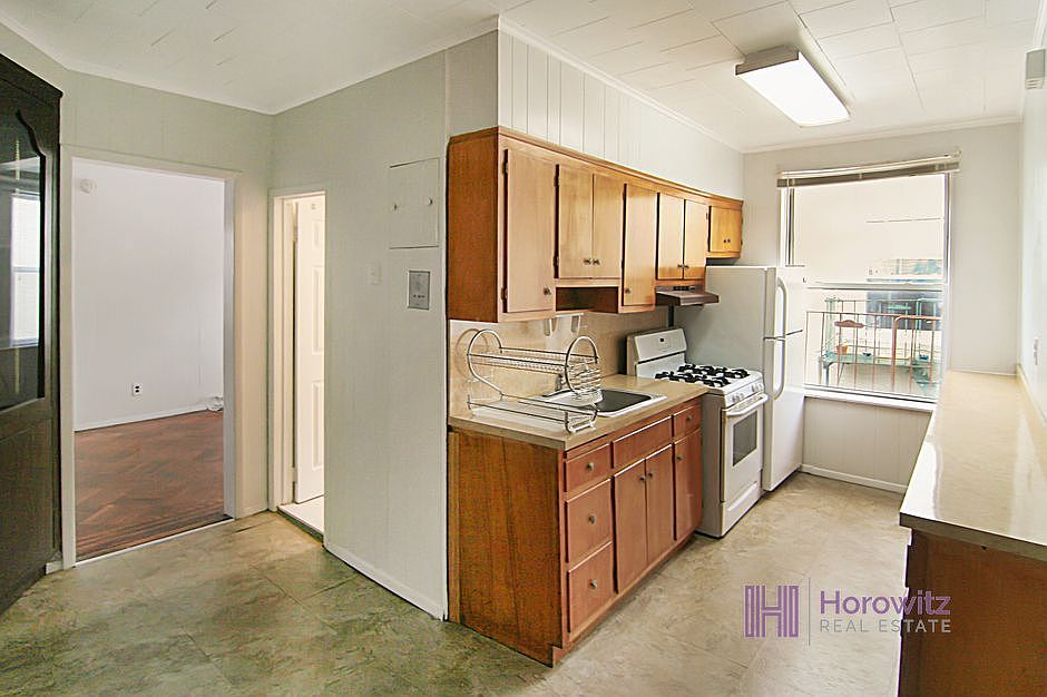 1st image of 4708 30th Ave APT 3R