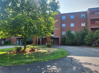 2850 Edgecliff Rd APT 19, New Kensington, PA 15068