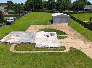 8090 Shelburne Ln, Southaven, MS 38671