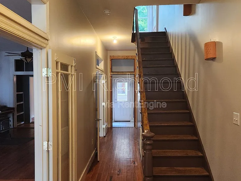 411 S Laurel St — Photo 2