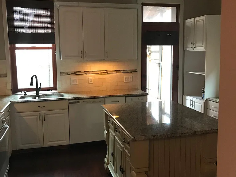 1037 Garvin Pl — Photo 15