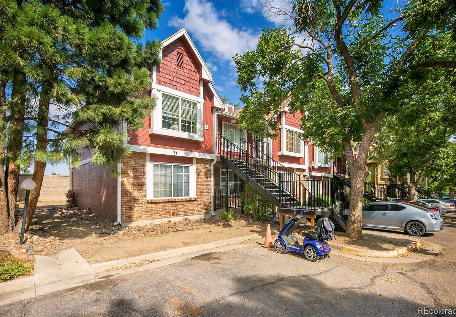 71 S Sable Blvd — Photo 1