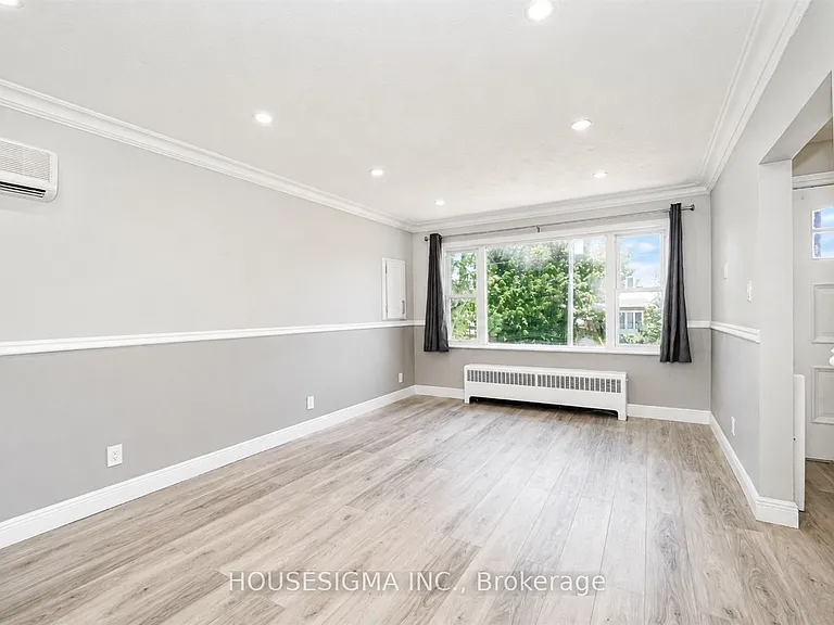 122 Chadburn St — Photo 5