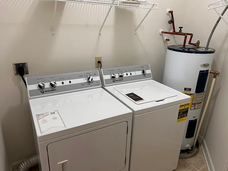 New Speed Queen TC5 & DC5 laundry machines with 5-year manufacturer's warranty.