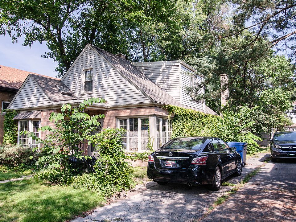 2nd image of 5725 N Kostner Ave