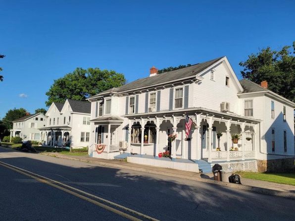 41-41 E Main St