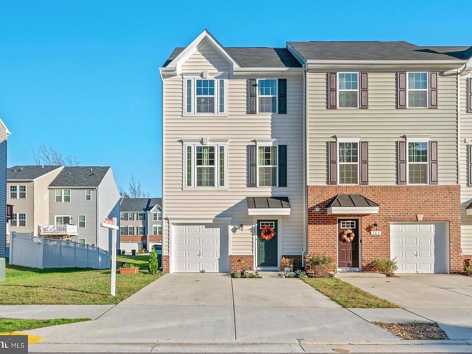 1st image of 305 Landing Dr