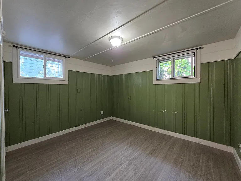 2419 Ash St — Photo 15