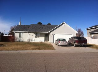 535 Snowflake St, American Falls, ID 83211