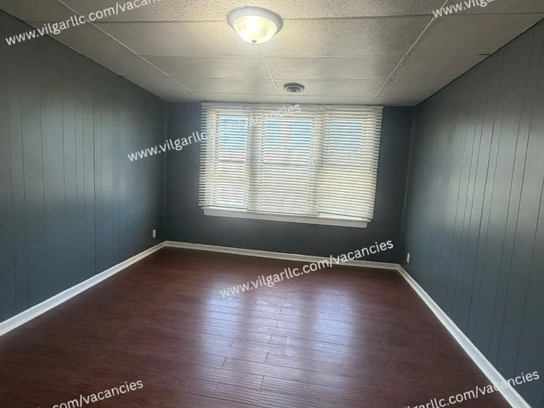 4002 Pulaski St — Photo 12