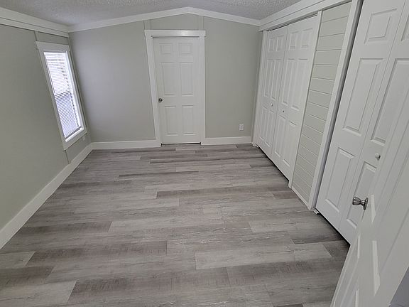 3rd image of 2690 Track Trl #595
