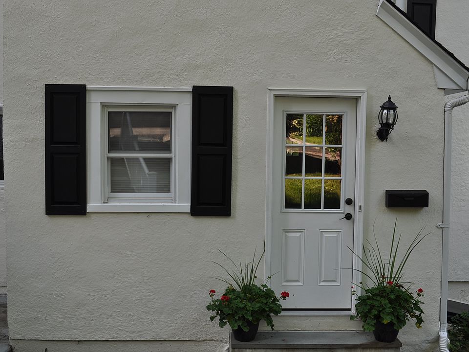 1st image of 222 Sheldon Ave