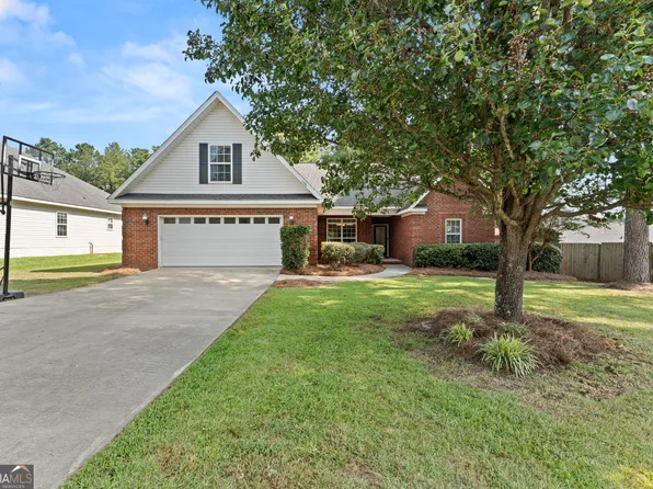 204 Galloway St, Kathleen, GA 31047