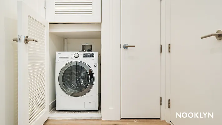 Rented by Nooklyn NYC LLC | media 13