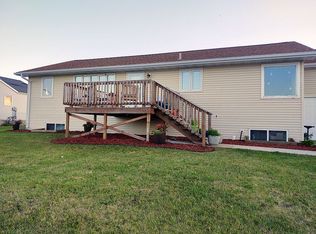 510 10th St NW, Devils Lake, ND 58301