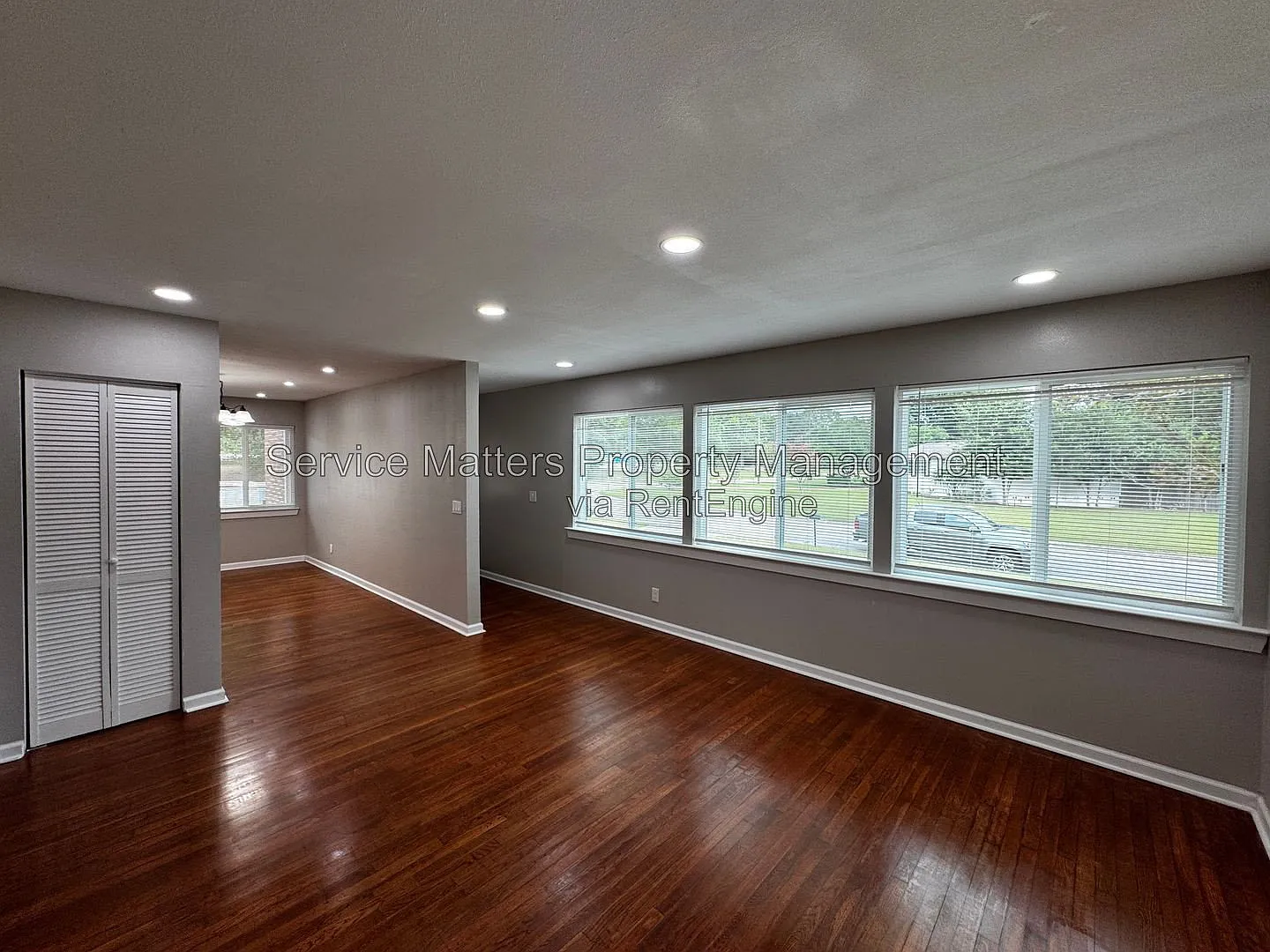 3 bed, 2.0 bath, 1255 sqft, $1,900 — Photo 4