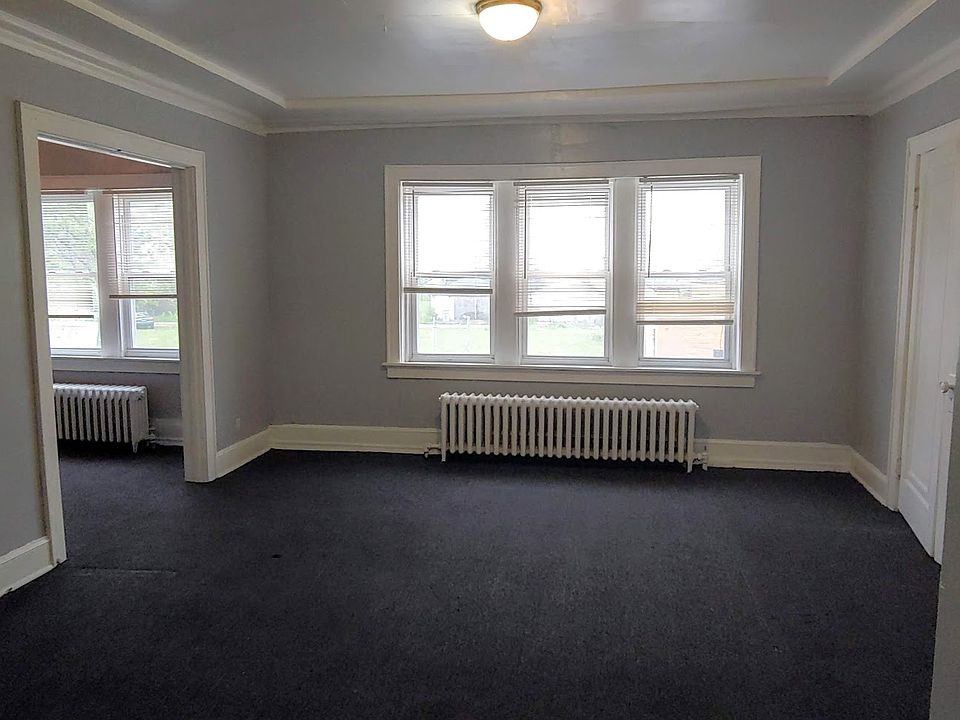 1st image of 2465 W Fond Du Lac Ave Unit 4