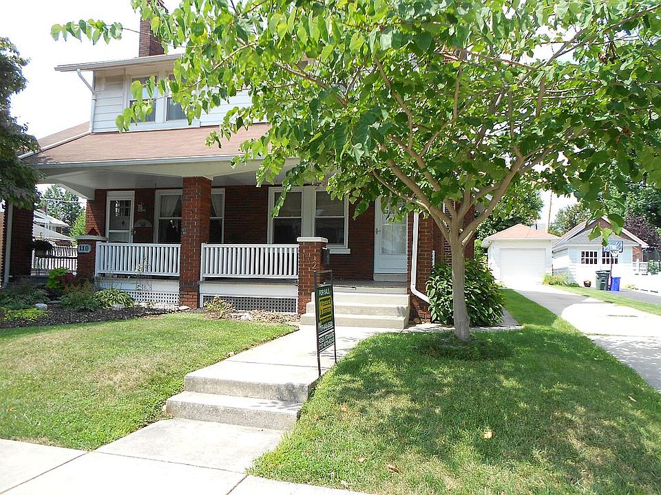 Front of home and driveway