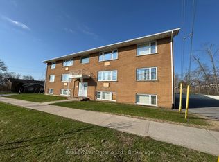 301 West St N #7, Orillia, ON L3V5E1