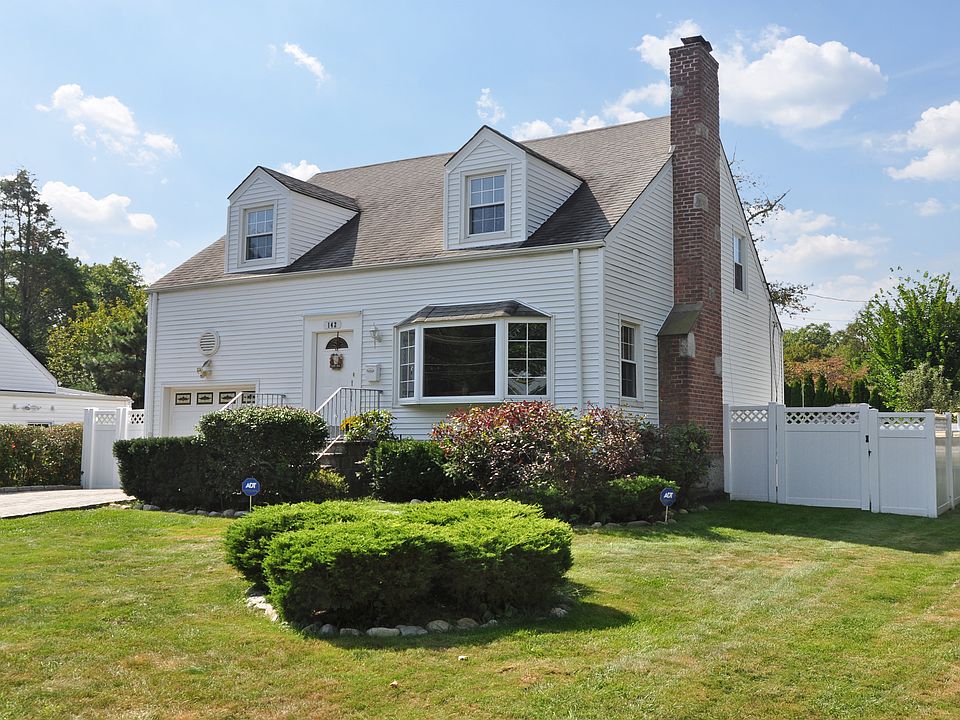 1st image of 142 Longfellow St