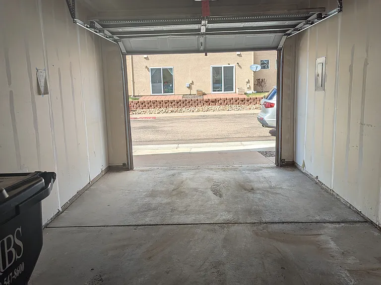 1287 Villa Grv — Photo 3