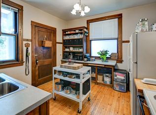 416 Castle Pl, Madison, WI 53703