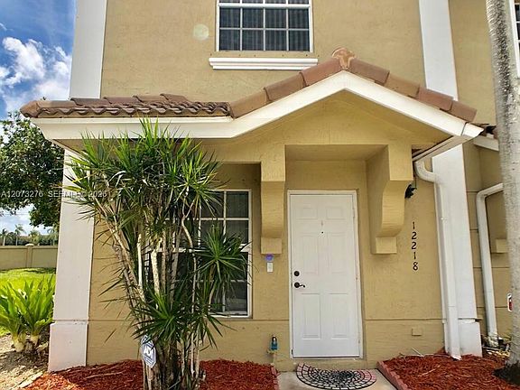 3rd image of 12218 SW 8th Ct