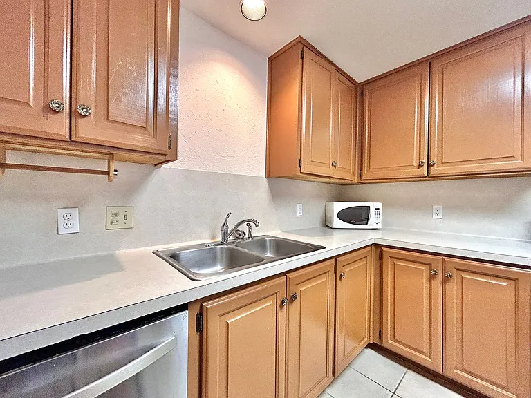 2529 Rio Grande St #88 — Photo 9