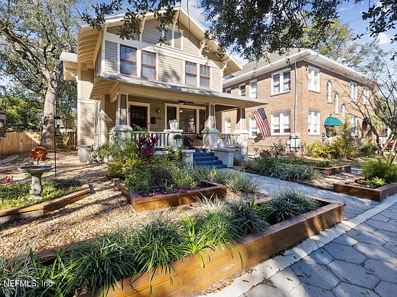 4th image of 2251 MYRA Street