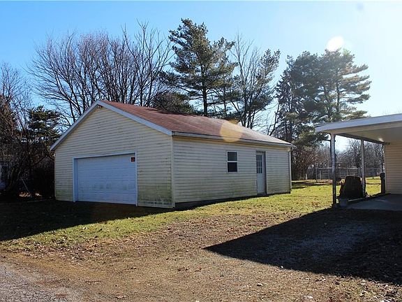 5th image of 811 W Malissa Ave