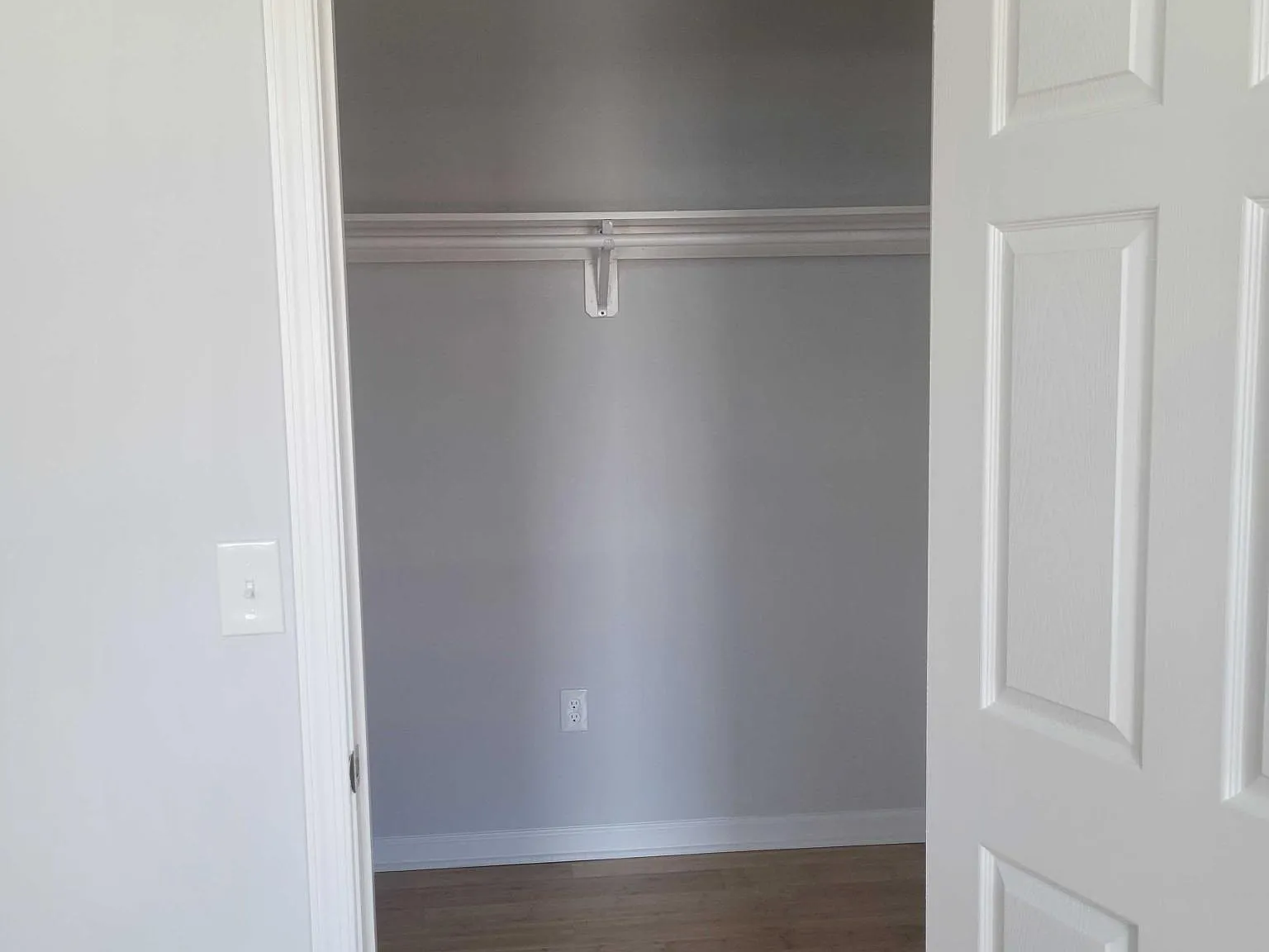 2 bed, 1.5 bath, $1,300 — Photo 2