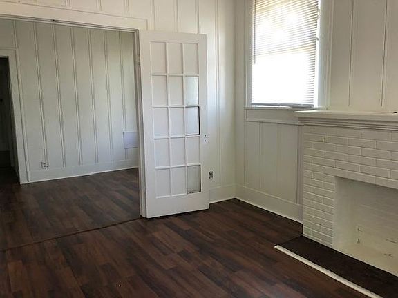 3rd image of 322 W Laurel St