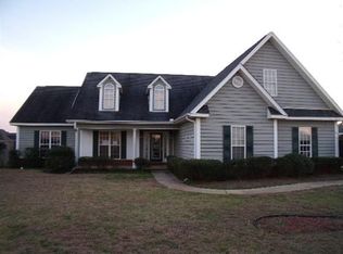 206 Lovorn Cir, Warner Robins, GA
