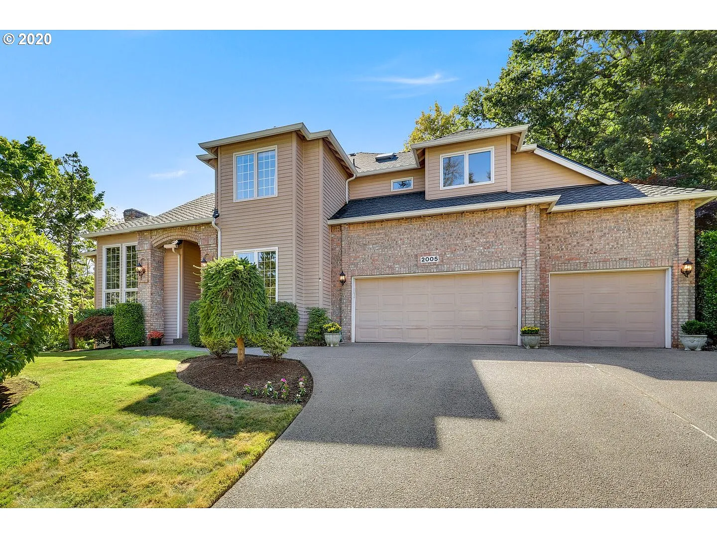 2005 Caliente Ct photo 1
