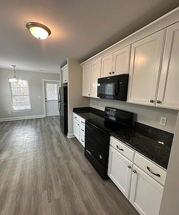 4th image of 308 Aubrei Ct