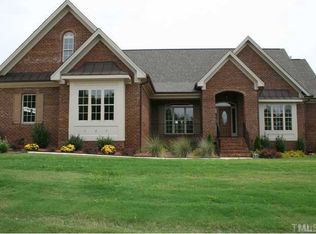 127 Club Hill Dr, Garner, NC 27529